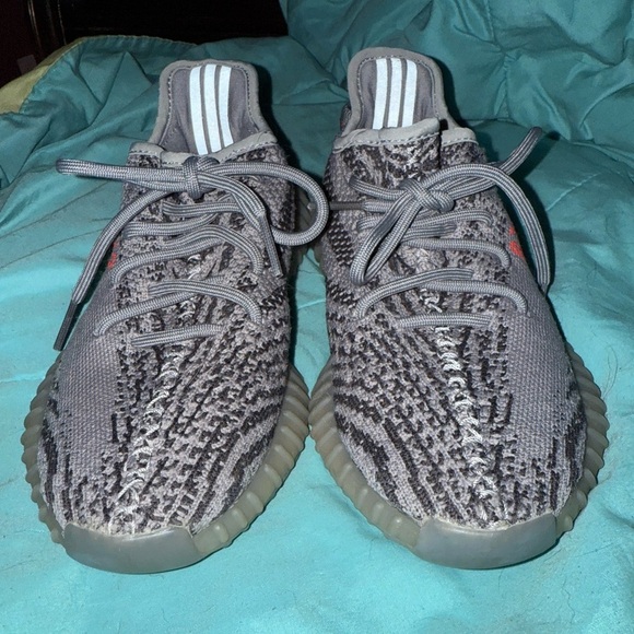 AUTHENTIC Adidas Yeezy Boost 350 V2 Beluga 2.0 - Picture 2 of 11